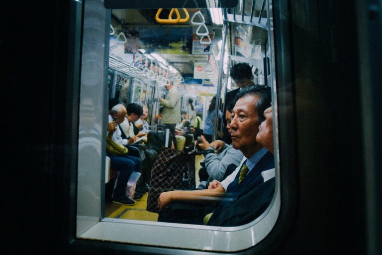 Co wpływa na zadowolenie klientów online